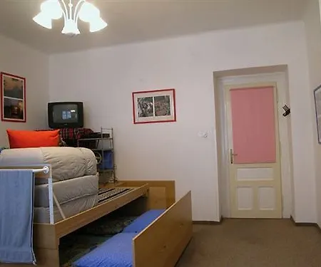 Pragues Rainbow Hotel Prag